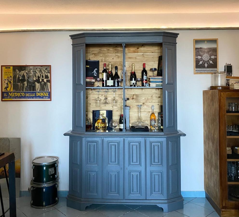 Black Market Hotel Ischia Bagian luar foto