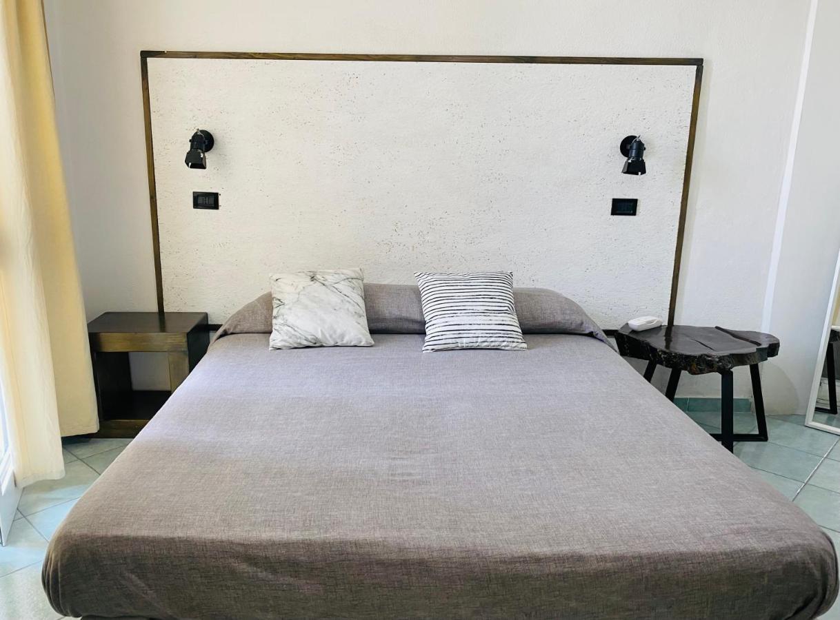 Black Market Hotel Ischia Bagian luar foto